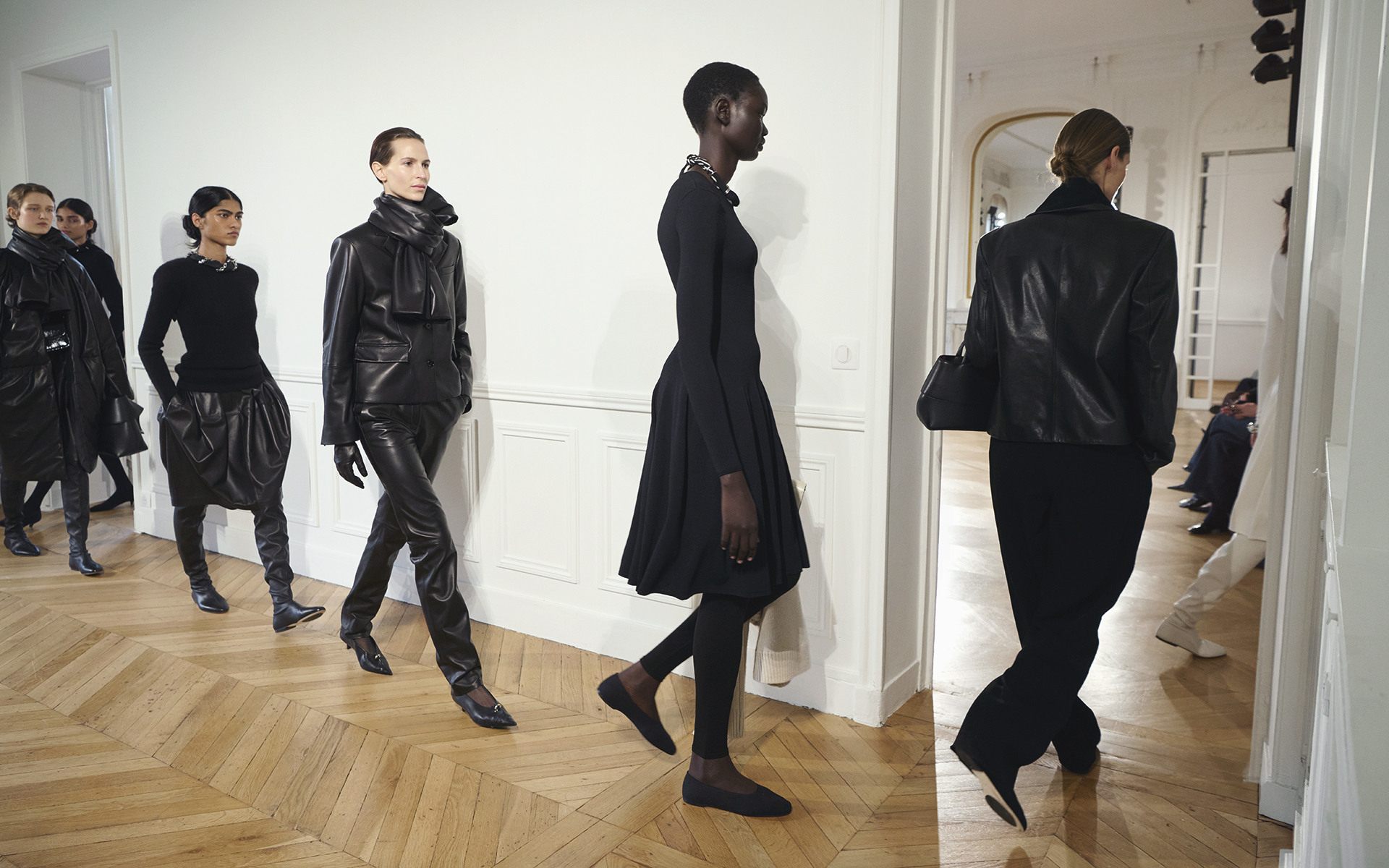 oneBackgroundSection Img669013